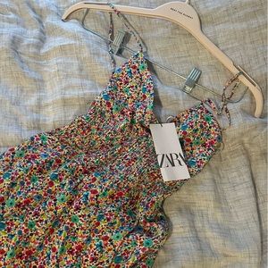SOLD: Zara floral maxi dress size XS, tags on, never worn